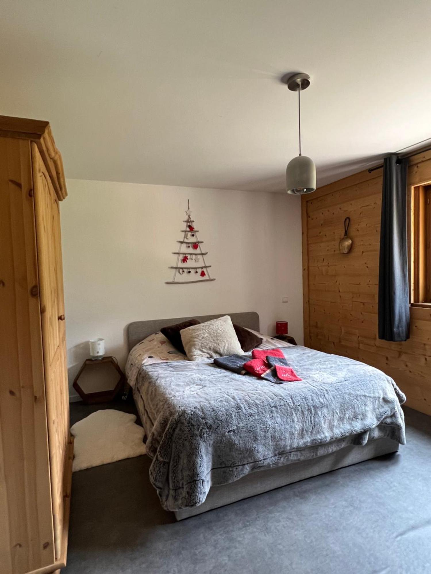Neuf Chalet 4P Le Suet Jacuzzi Privatif Entremont Luaran gambar