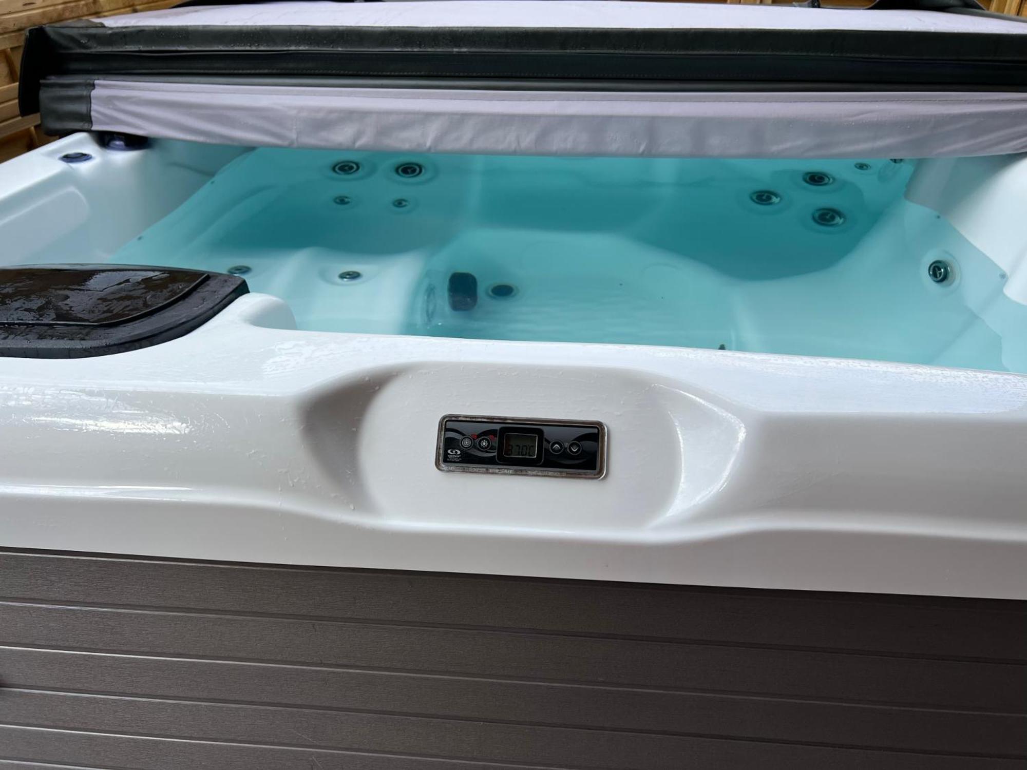 Neuf Chalet 4P Le Suet Jacuzzi Privatif Entremont Luaran gambar